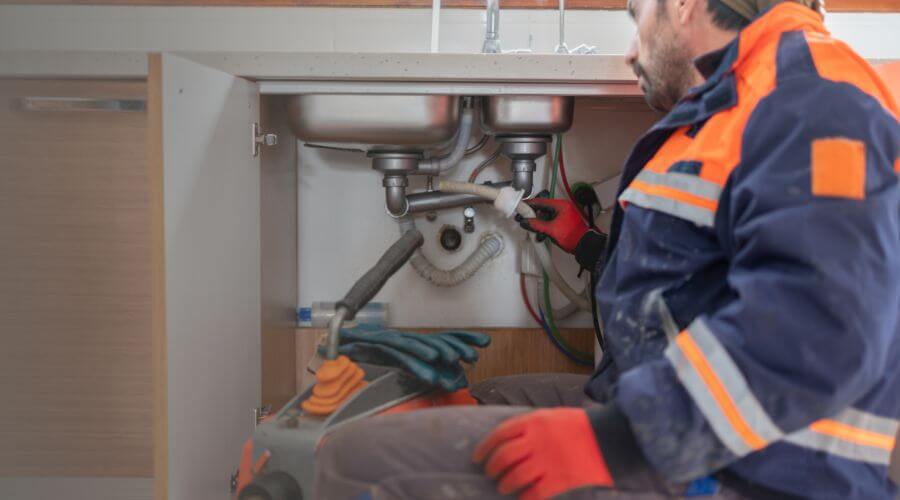 Professional slab leak plumber services in Hessmer, LA